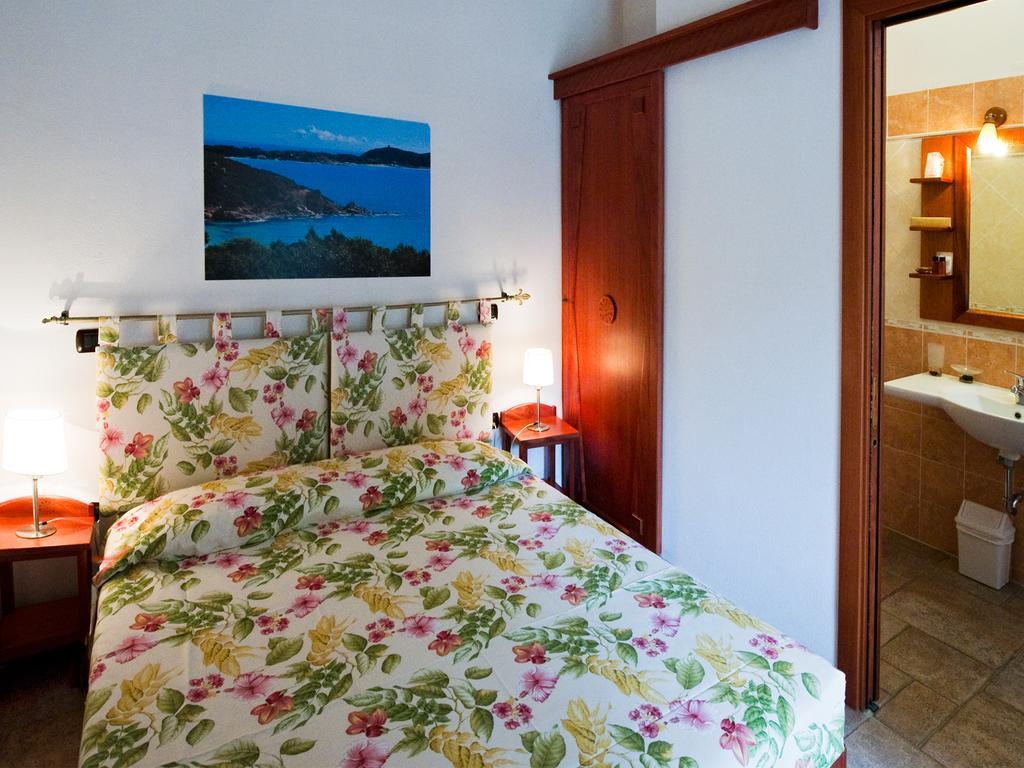 Villaggio Camping Spiaggia Del Riso Villasimius Room photo