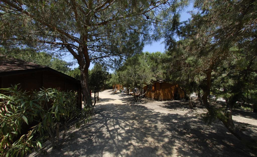 Villaggio Camping Spiaggia Del Riso Villasimius Exterior photo