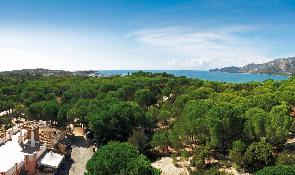 Villaggio Camping Spiaggia Del Riso Villasimius Exterior photo